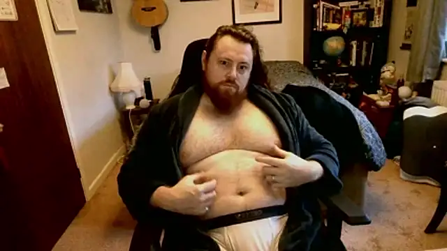 Hairy Guy30 online show from January 19, 2026, 4:11 pm