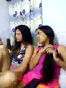 Snapshot of Anthonella_karol1 chatting on December 24, 2024, 2:43 am Anthonella karol1 online show from December 24, 2024, 2:43 am