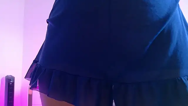 ayheleensexygirl1 online show from July 6, 2026, 9:06 pm