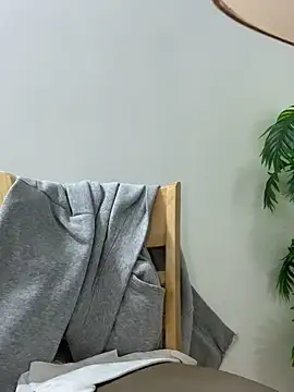 Lami Mi online show from September 27, 2025, 6:18 am