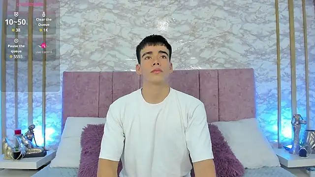 its liam18 online show from March 12, 2025, 12:42 am