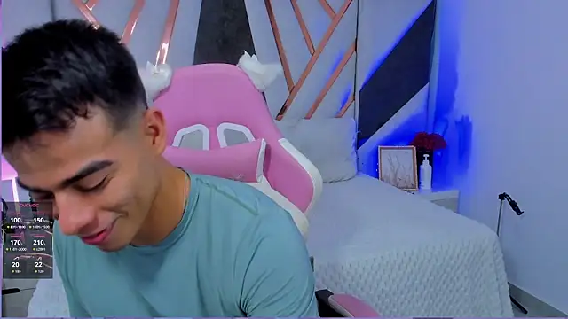 its liam18 online show from March 8, 2026, 2:04 am