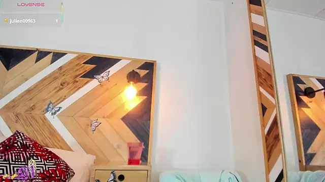 Kathaleiya Ozz online show from October 25, 2025, 7:52 pm