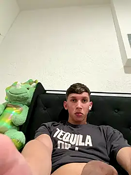 Jose rz online show from December 14, 2025, 2:17 am