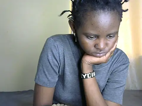 Kasweet Lee online show from March 31, 2026, 1:33 pm