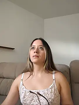 Snapshot of Dani_javi chatting on May 20, 2026, 7:53 pm Dani javi online show from May 20, 2026, 7:53 pm