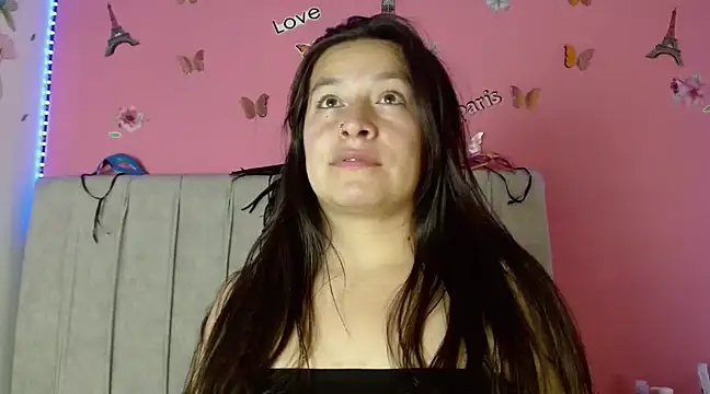 monickhot303av online show from February 1, 2025, 7:13 pm