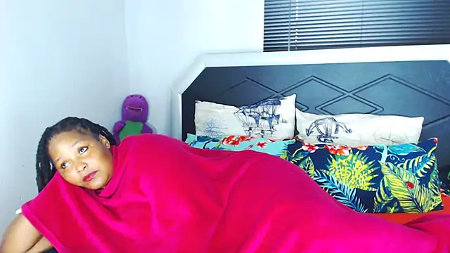 Bulkyyass online show from April 18, 2026, 7:56 am