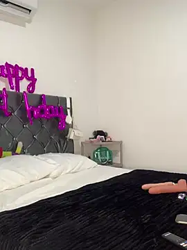 Snapshot of Abusive_cousin chatting on February 2, 2025, 5:10 am Abusive cousin online show from February 2, 2025, 5:10 am