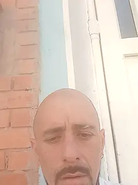 fire menxxx001 online show from December 15, 2025, 4:11 pm