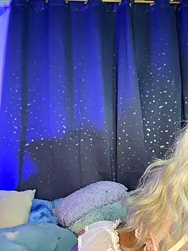 Snapshot of Alexa_Chanell_Oficial chatting on September 10, 2025, 11:10 am Alexa Chanell Oficial online show from September 10, 2025, 11:10 am