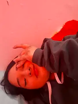 Catherinee69 x online show from January 14, 2025, 3:04 pm