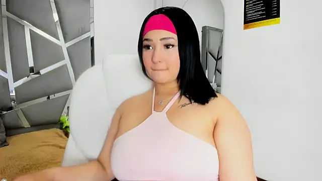 Catherinee69 x online show from September 22, 2025, 4:03 am