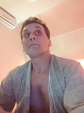 Snapshot of Viause_Kentauelle chatting on March 22, 2025, 7:09 pm Viause Kentauelle online show from March 22, 2025, 7:09 pm