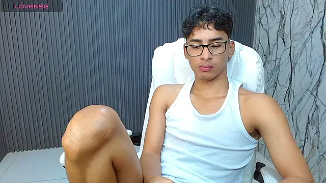 Snapshot of allens_joe chatting on September 22, 2025, 2:02 am allens joe online show from September 22, 2025, 2:02 am