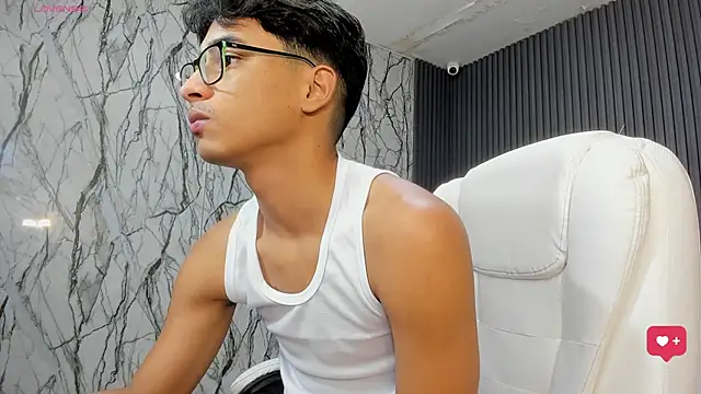 Snapshot of allens_joe chatting on September 24, 2025, 2:48 am allens joe online show from September 24, 2025, 2:48 am