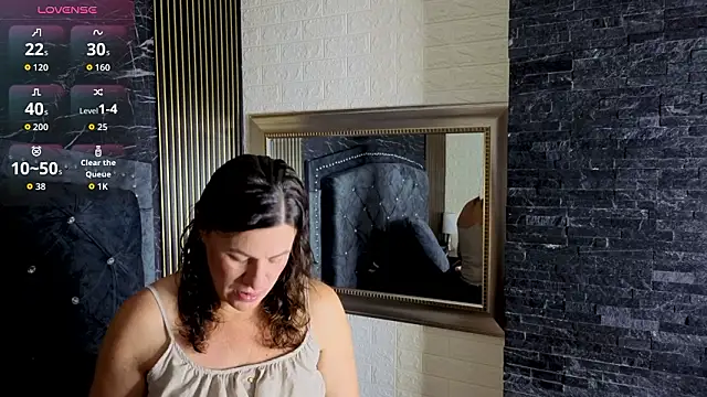 charlotte  G online show from February 21, 2026, 10:16 am