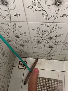 Snapshot of vintin21cm chatting on September 9, 2025, 9:58 pm vintin21cm online show from September 9, 2025, 9:58 pm