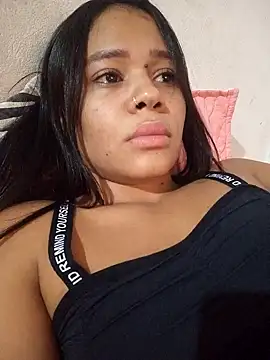 Snapshot of Sexy-manyu chatting on January 3, 2025, 4:11 am Sexy-manyu online show from January 3, 2025, 4:11 am