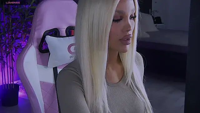 shayblonde online show from December 23, 2024, 10:01 pm