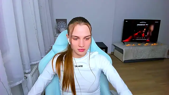 Snapshot of StellaLawless chatting on January 6, 2025, 9:00 pm StellaLawless online show from January 6, 2025, 9:00 pm