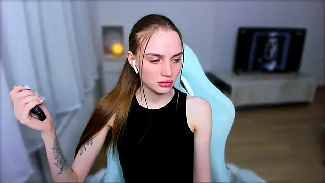 Snapshot of StellaLawless chatting on February 7, 2025, 11:03 pm StellaLawless online show from February 7, 2025, 11:03 pm