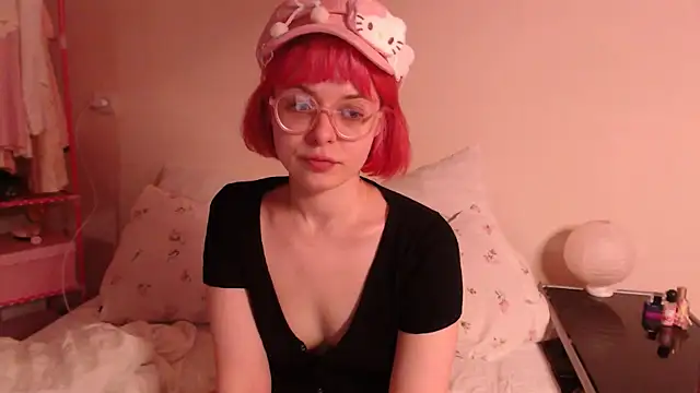 Snapshot of KatieMelone chatting on July 15, 2026, 8:36 pm KatieMelone online show from July 15, 2026, 8:36 pm
