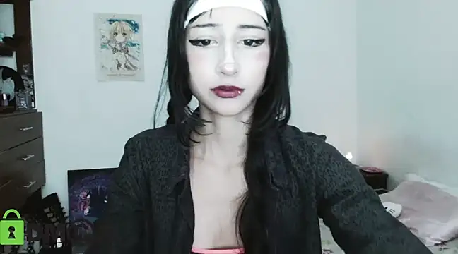 Snapshot of TaraTetsu_ chatting on February 5, 2025, 10:33 pm TaraTetsu online show from February 5, 2025, 10:33 pm