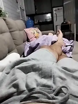 danielsafado222 online show from February 7, 2026, 9:51 pm