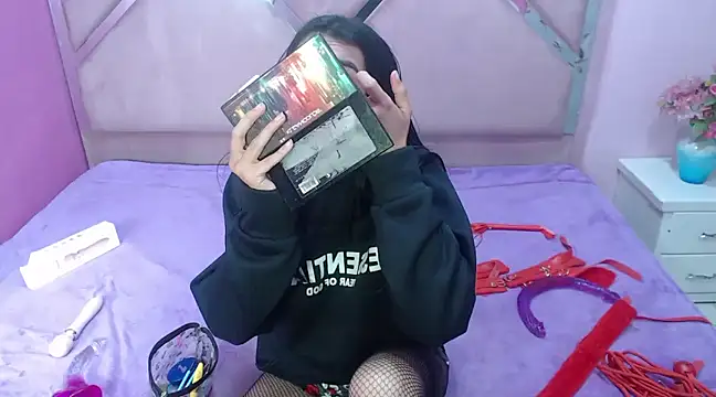 IsisRouse online show from January 8, 2025, 6:52 am