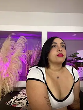 Snapshot of Sheeryl__ chatting on May 3, 2026, 5:35 am Sheeryl online show from May 3, 2026, 5:35 am