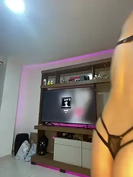 Snapshot of Julieta-sett chatting on February 18, 2025, 4:15 am Julieta-sett online show from February 18, 2025, 4:15 am