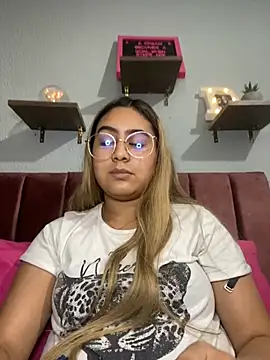 Miabonnett  online show from March 20, 2025, 10:18 pm