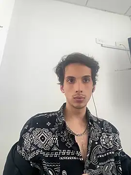 CamiloXx04 online show from February 20, 2026, 7:36 pm