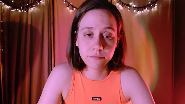 Snapshot of Malinax chatting on December 14, 2024, 10:39 pm Malinax online show from December 14, 2024, 10:39 pm