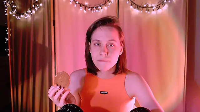 Snapshot of Malinax chatting on December 15, 2024, 11:09 pm Malinax online show from December 15, 2024, 11:09 pm