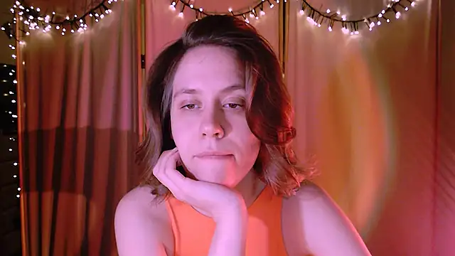 Snapshot of Malinax chatting on December 23, 2024, 11:06 pm Malinax online show from December 23, 2024, 11:06 pm