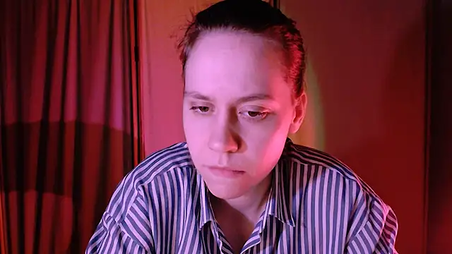 Snapshot of Malinax chatting on January 14, 2025, 11:37 pm Malinax online show from January 14, 2025, 11:37 pm