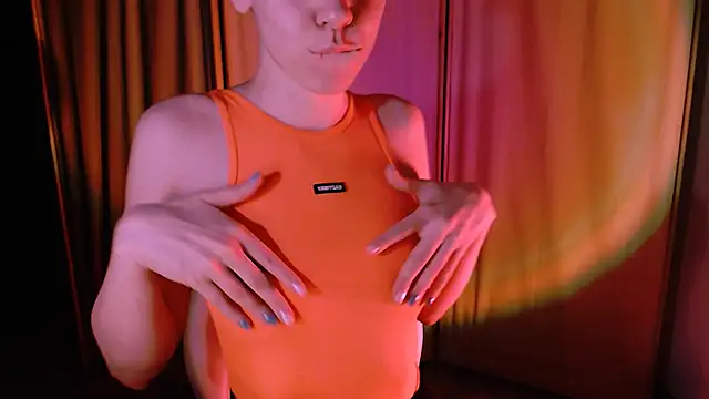 Snapshot of Malinax chatting on January 20, 2025, 10:26 pm Malinax online show from January 20, 2025, 10:26 pm