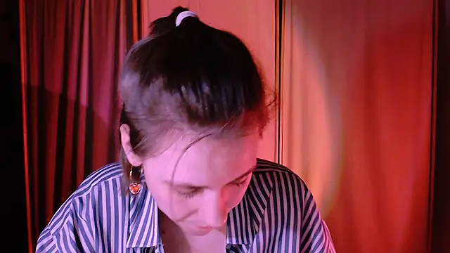 Snapshot of Malinax chatting on February 3, 2025, 11:05 pm Malinax online show from February 3, 2025, 11:05 pm