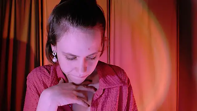 Snapshot of Malinax chatting on February 16, 2025, 10:54 pm Malinax online show from February 16, 2025, 10:54 pm