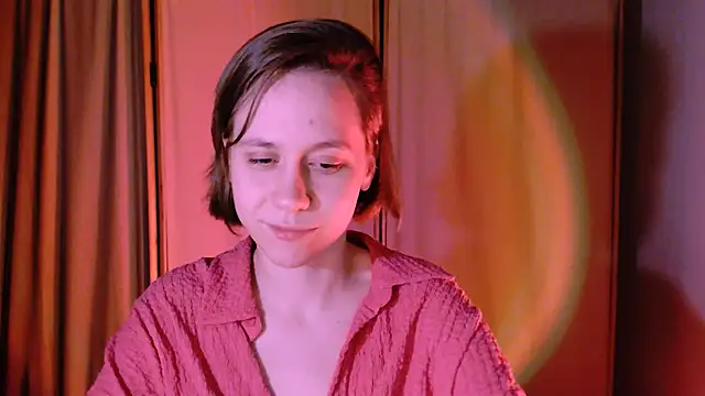 Snapshot of Malinax chatting on February 18, 2025, 1:32 am Malinax online show from February 18, 2025, 1:32 am