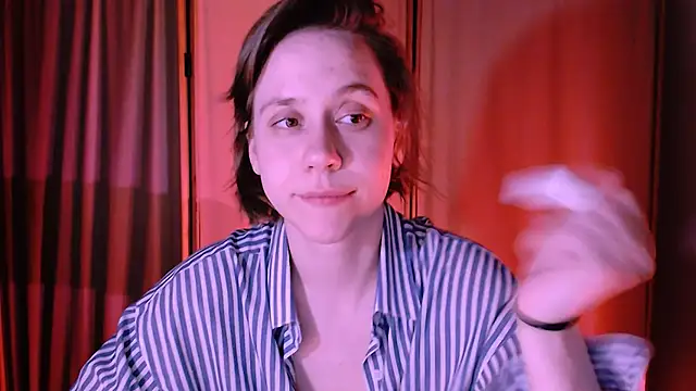 Snapshot of Malinax chatting on March 1, 2025, 12:39 am Malinax online show from March 1, 2025, 12:39 am