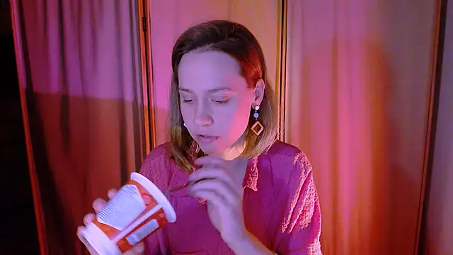 Snapshot of Malinax chatting on October 5, 2025, 10:40 pm Malinax online show from October 5, 2025, 10:40 pm