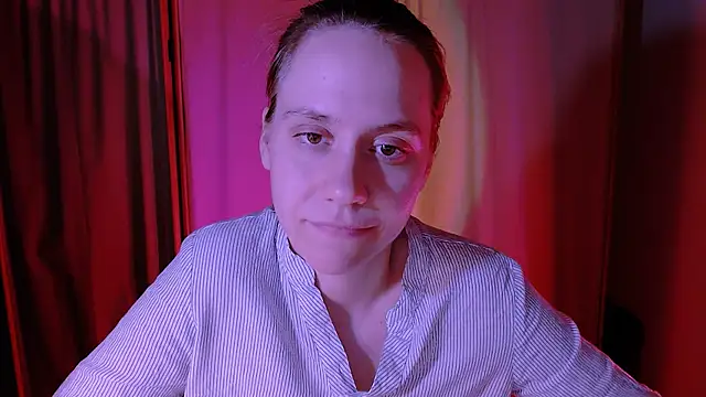 Snapshot of Malinax chatting on October 13, 2025, 12:10 am Malinax online show from October 13, 2025, 12:10 am