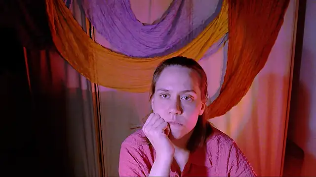 Snapshot of Malinax chatting on October 19, 2025, 10:21 pm Malinax online show from October 19, 2025, 10:21 pm