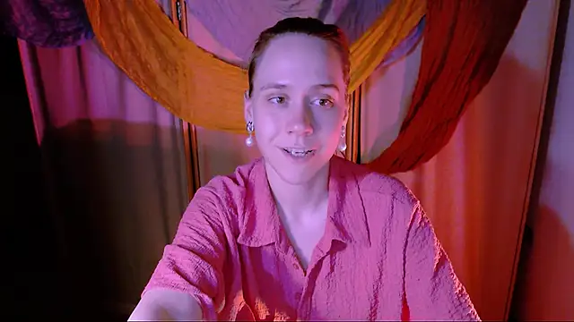 Snapshot of Malinax chatting on October 20, 2025, 10:10 pm Malinax online show from October 20, 2025, 10:10 pm