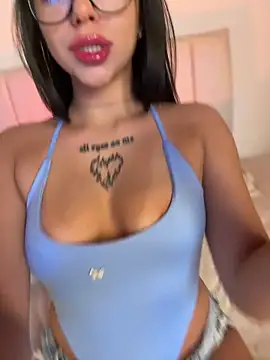 eva elifee online show from April 10, 2026, 1:44 am