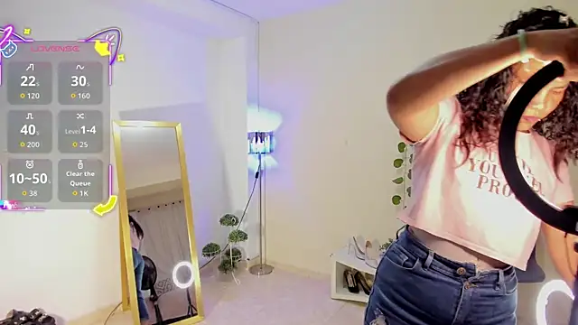 amelyaDreams online show from October 17, 2025, 7:27 pm