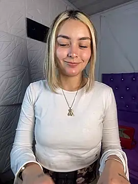 emma oxford online show from February 24, 2025, 8:36 pm